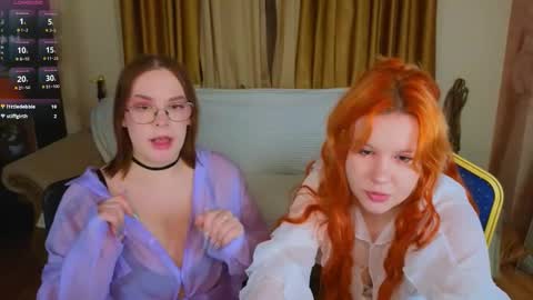 twicehearts online show from November 19, 11:32 am