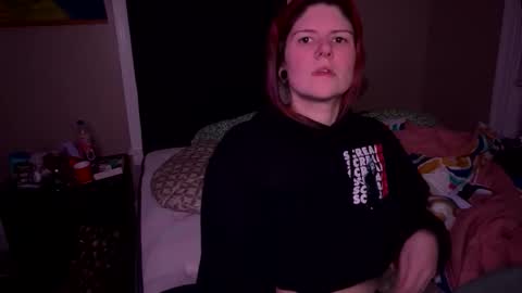 twitchinwhore online show from December 21, 5:22 am