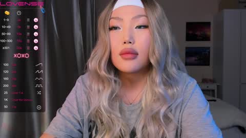 uko sa online show from December 17, 2:00 pm