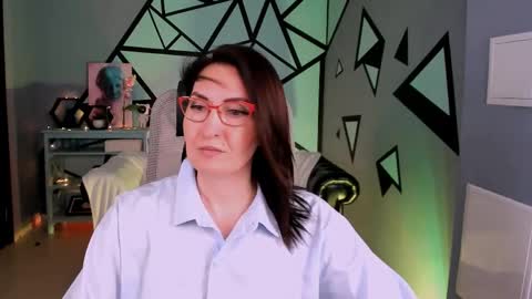 UnaTera online show from April 3, 6:00 am