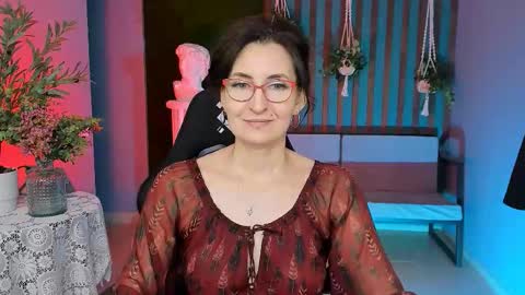 UnaTera online show from November 18, 9:21 am