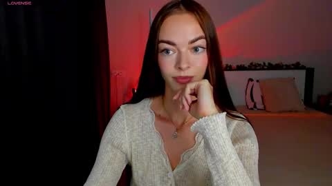 Under The Skin online show from October 11, 7:05 pm