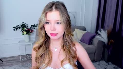 Alice online show from September 29, 7:52 pm