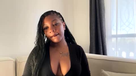 Unholybaddie online show from April 15, 8:26 am