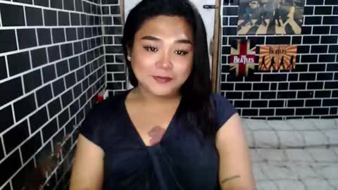 Dimple online show from September 18, 6:06 pm