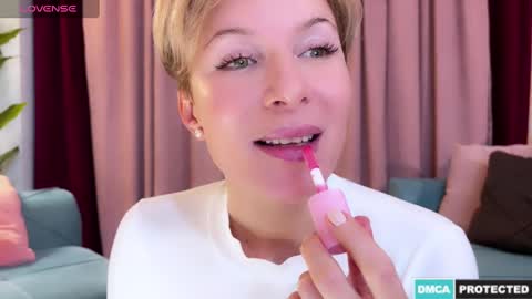 Jenny online show from December 13, 9:09 pm