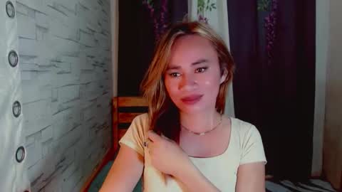 urlovely_che online show from February 3, 2:00 pm