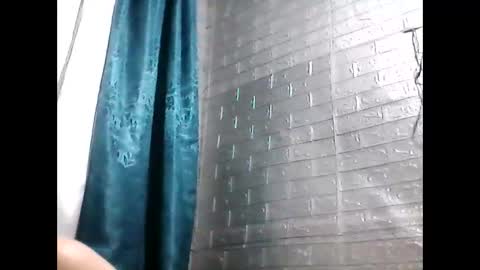 juliana online show from December 17, 3:38 pm