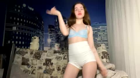 Hannah online show from January 19, 1:32 am