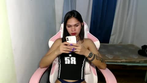 ursweet_zeviixx online show from January 30, 10:08 pm