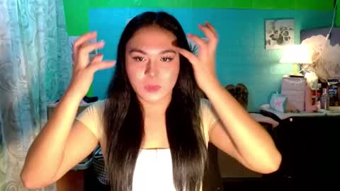 YOURGIRLCAMILLA online show from December 1, 1:14 pm