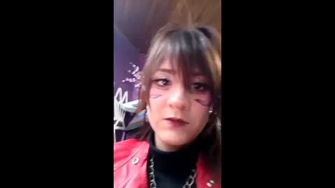 --Lucy-- online show from January 26, 6:48 pm