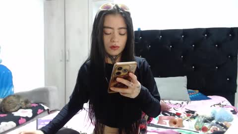 vaiolet online show from December 21, 8:51 am