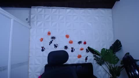 Valentina  online show from October 20, 6:11 pm