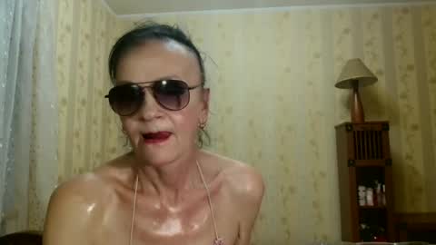 valentijm online show from September 29, 6:02 pm