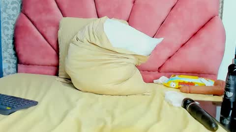 Costume lover online show from September 28, 4:23 pm