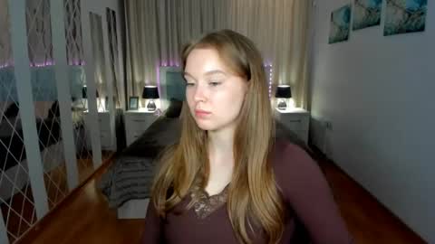 ValeriCherry online show from June 18, 2:33 pm