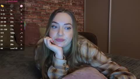 Valerie online show from April 24, 6:33 pm
