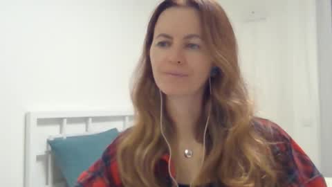 valerie_rose777 online show from October 24, 8:38 pm