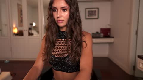 Valerie online show from March 13, 2:57 am