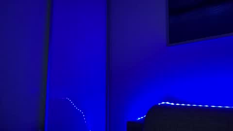 Valerie  online show from December 14, 10:15 pm