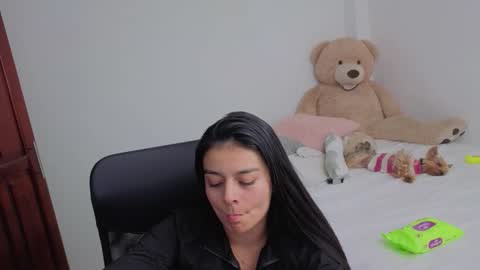 Juli C online show from February 25, 1:48 am