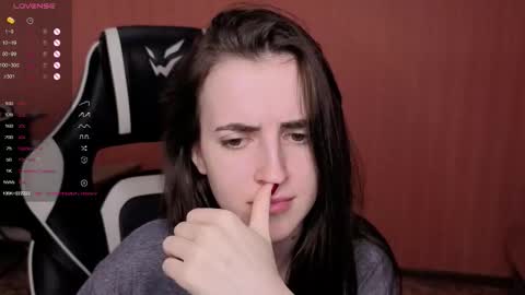 valeritiio online show from March 14, 4:24 am