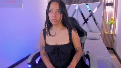 Val online show from April 15, 12:06 pm