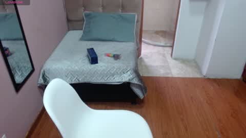 valevicious online show from January 13, 6:59 pm