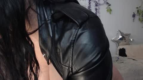 valquiria_sirgun online show from March 11, 9:24 am