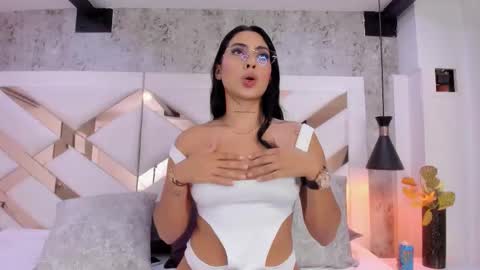 Vanessa  online show from November 29, 9:41 pm