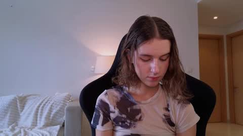 vanessa online show from December 28, 4:30 am