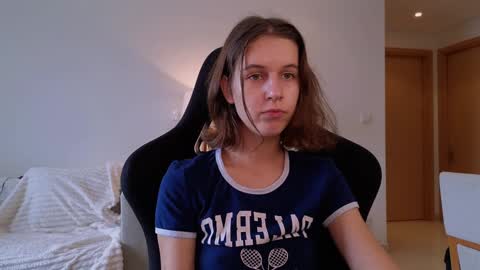 vanessa online show from December 29, 1:45 am