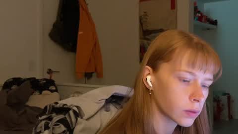 Vanessa  online show from December 2, 8:48 am