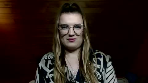 Vanessa online show from December 19, 9:40 pm