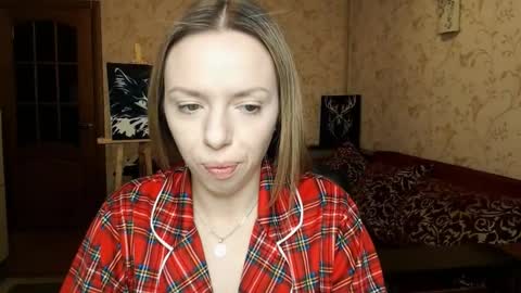 VanillaMuffin online show from February 11, 7:02 am