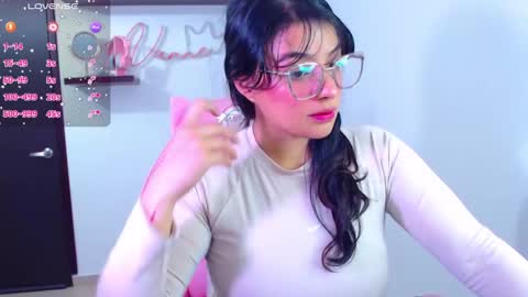 Vanesa online show from February 8, 4:04 pm