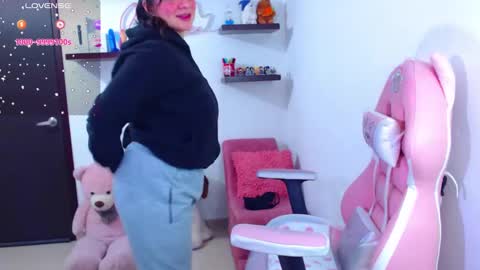 Vanesa online show from March 5, 11:27 pm