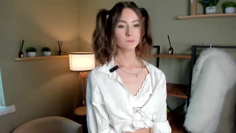 Charline online show from May 8, 9:12 am
