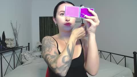 vaolietkat online show from September 16, 6:10 am