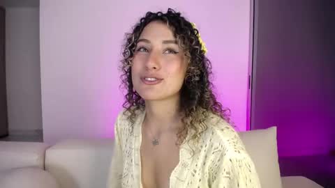 varenka_ivanova22 online show from April 14, 6:02 am