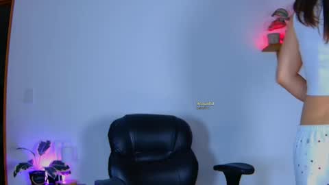 Vayolett online show from October 4, 2:28 am