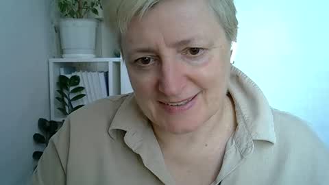 vea_motty online show from March 29, 7:40 am