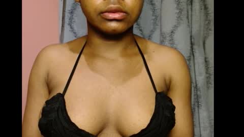 vee62 online show from March 22, 12:16 am