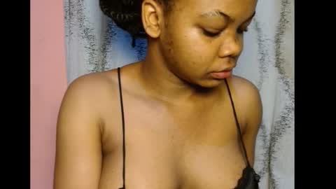 vee62 online show from March 15, 11:12 am