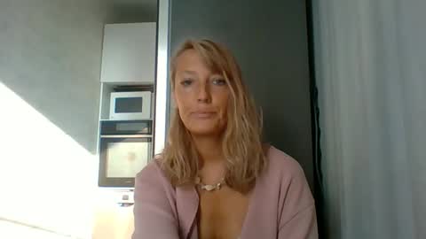 Veessa online show from September 20, 4:55 am