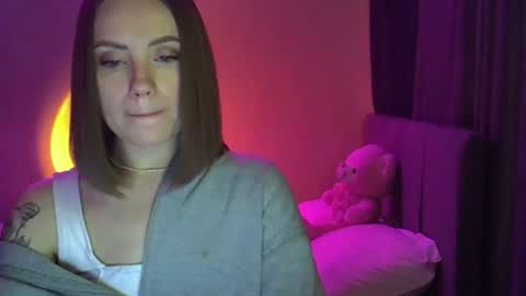 velour_myst online show from June 19, 5:49 pm