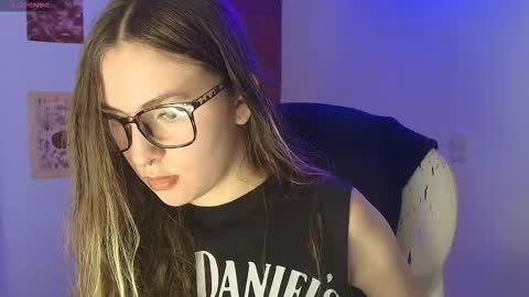 Sophi  online show from March 2, 4:12 am