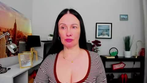 Jasmine online show from September 26, 6:44 am