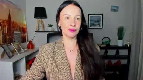 Jasmine online show from December 23, 6:28 am